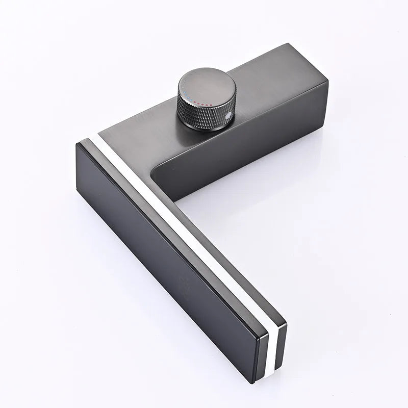 Ecovare™ LED Faucet – Temperature-Sensitive Light